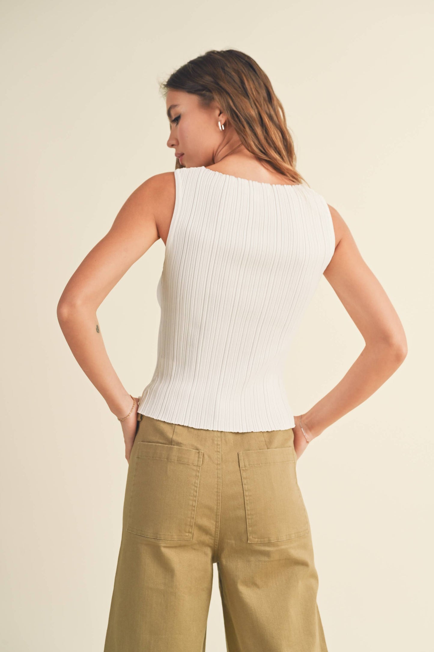 Hazel Tank