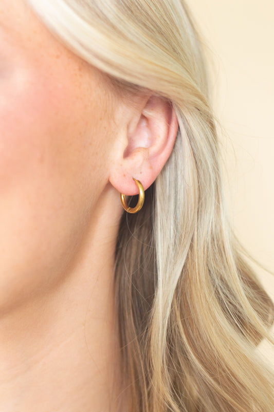 Maiden Huggie Earrings - Gold