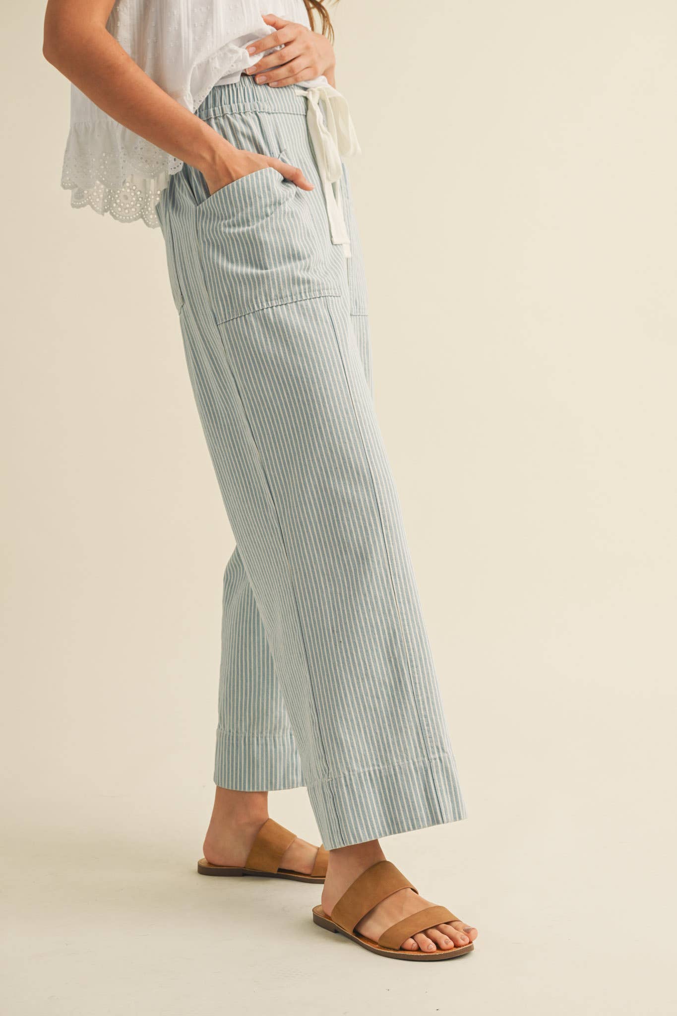 Sky Wide Leg Cropped Pants