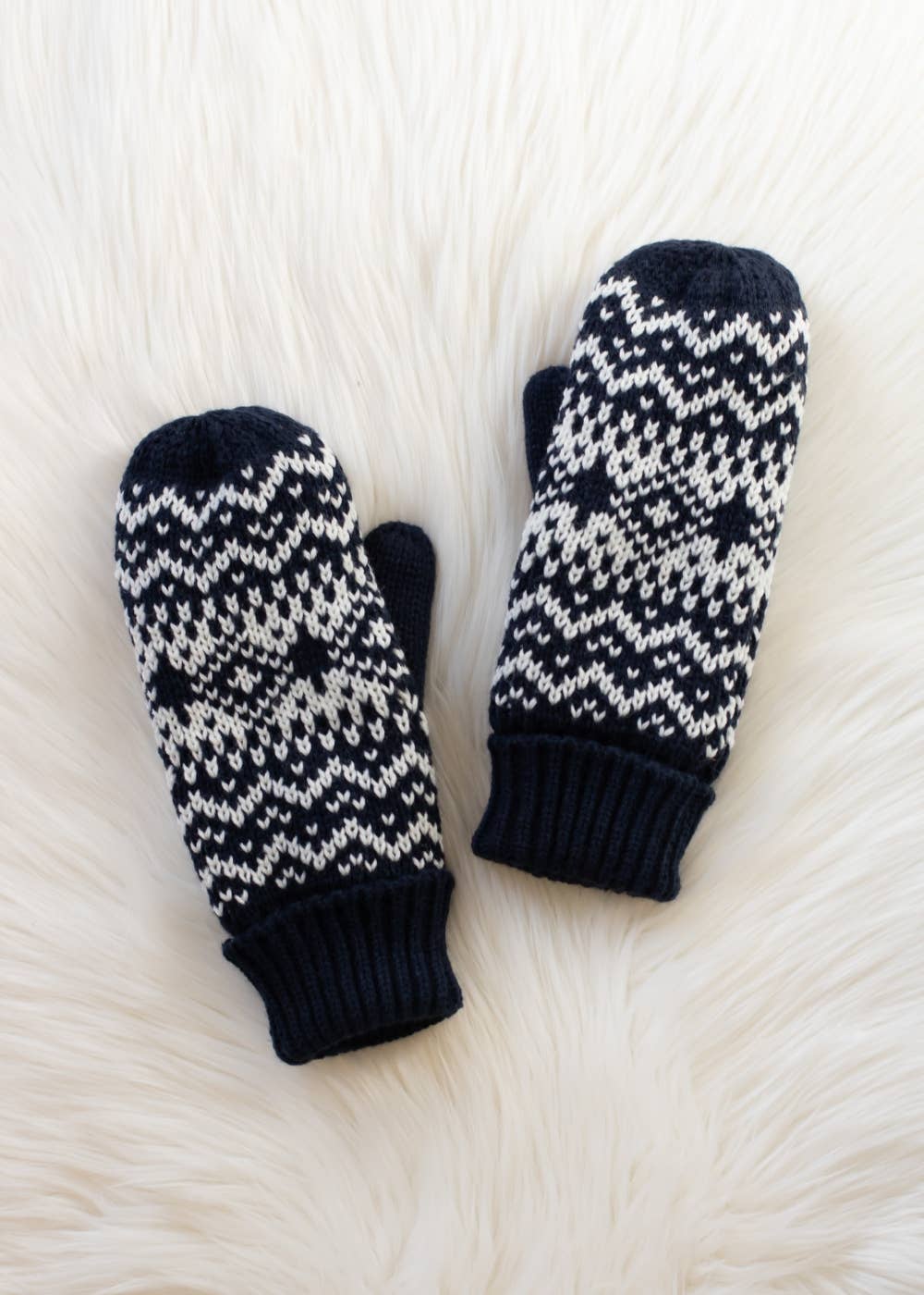 Dk. Navy & White Patterned Mittens