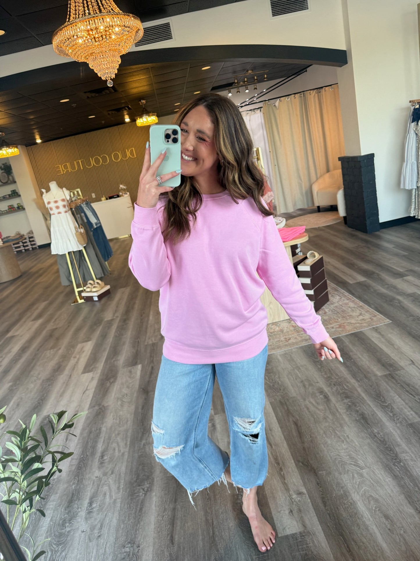Hangout Crewneck