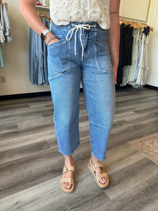 Sydney High Rise Elastic Waistband Jeans