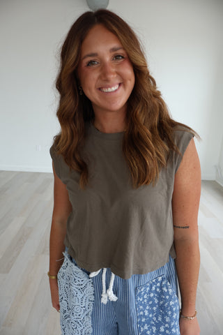 Flex Sleeveless Tee