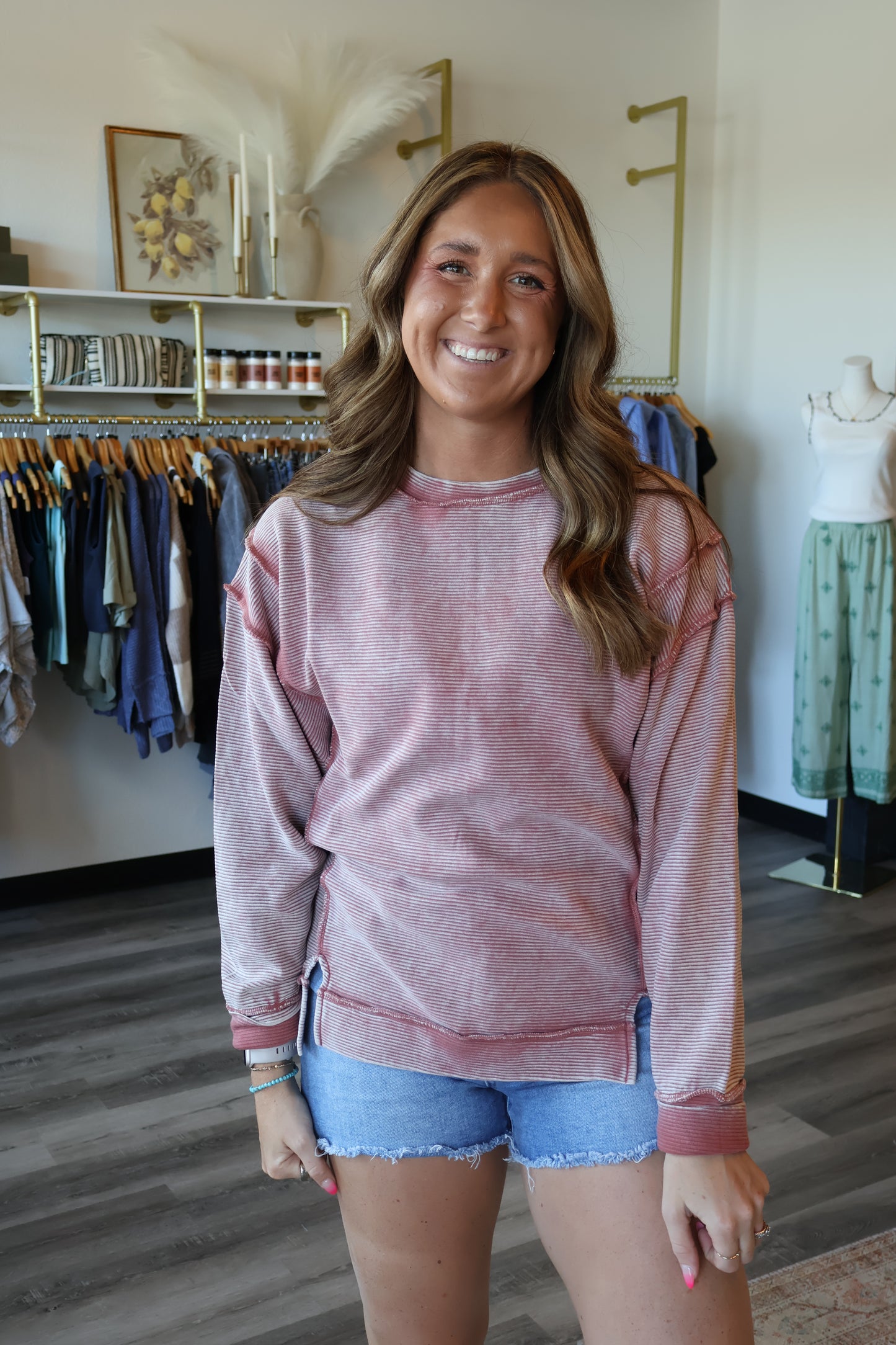 Raegan Exposed Hem Crew