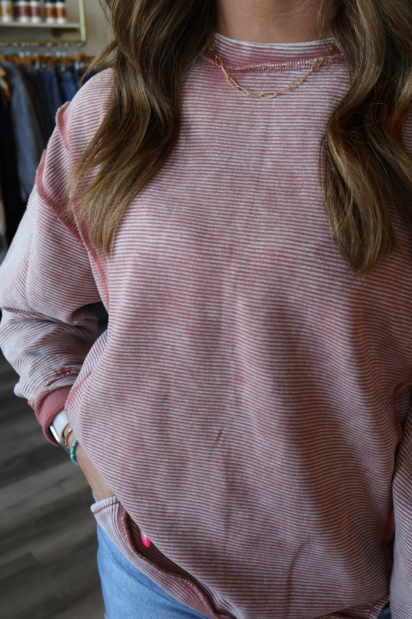 Raegan Exposed Hem Crew