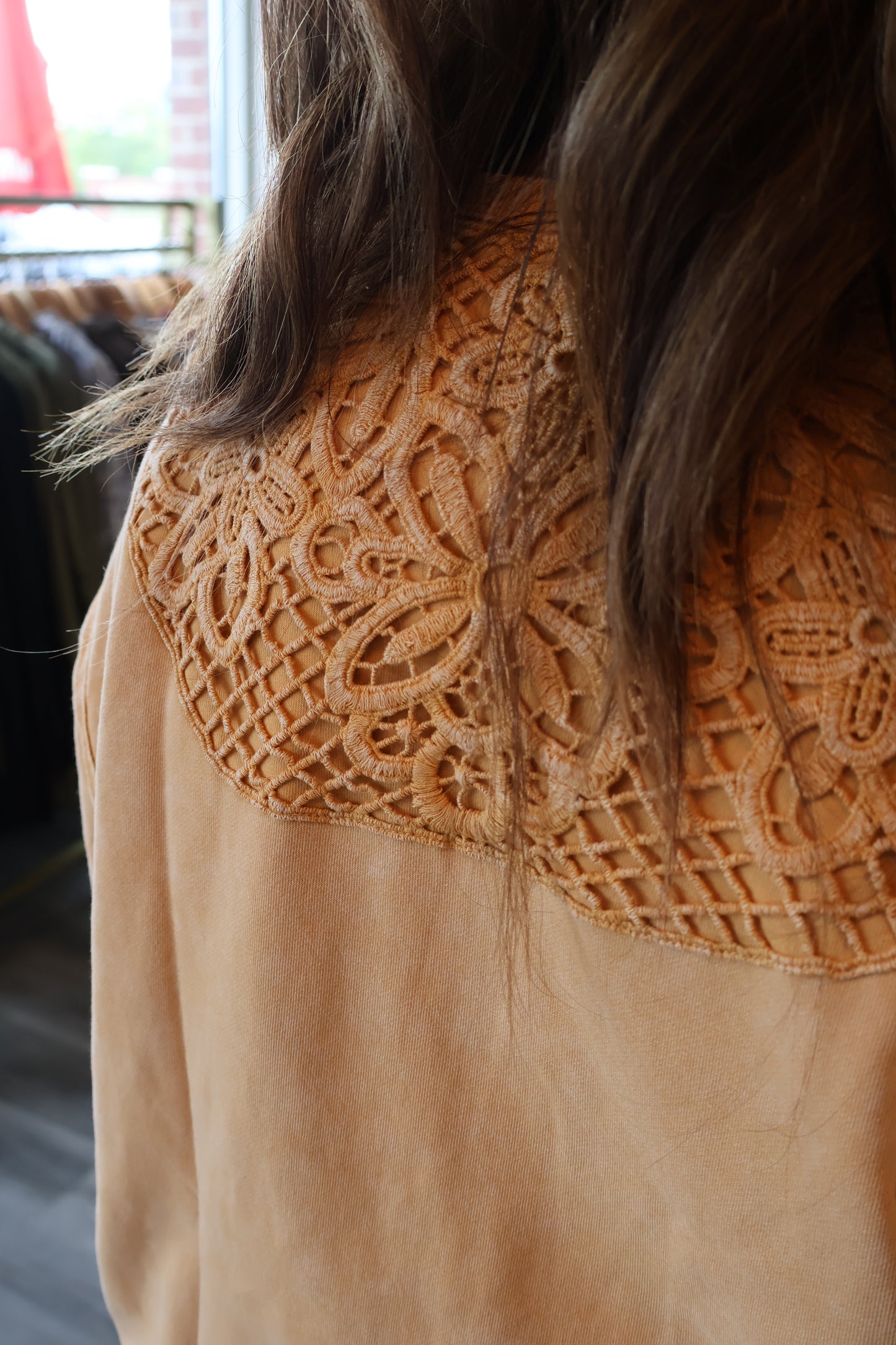 Dea Crochet Patch Crewneck