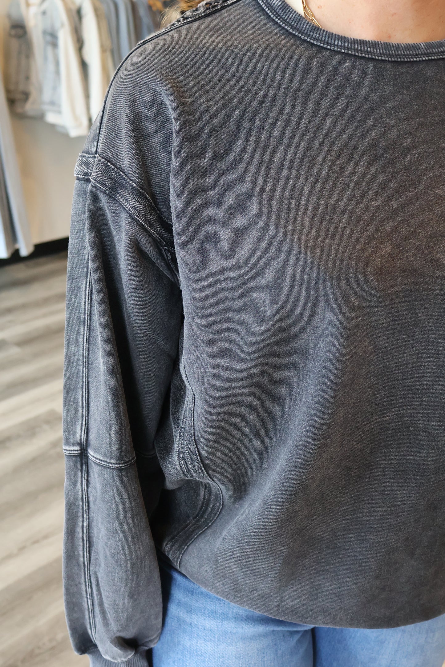 Dea Crochet Patch Crewneck