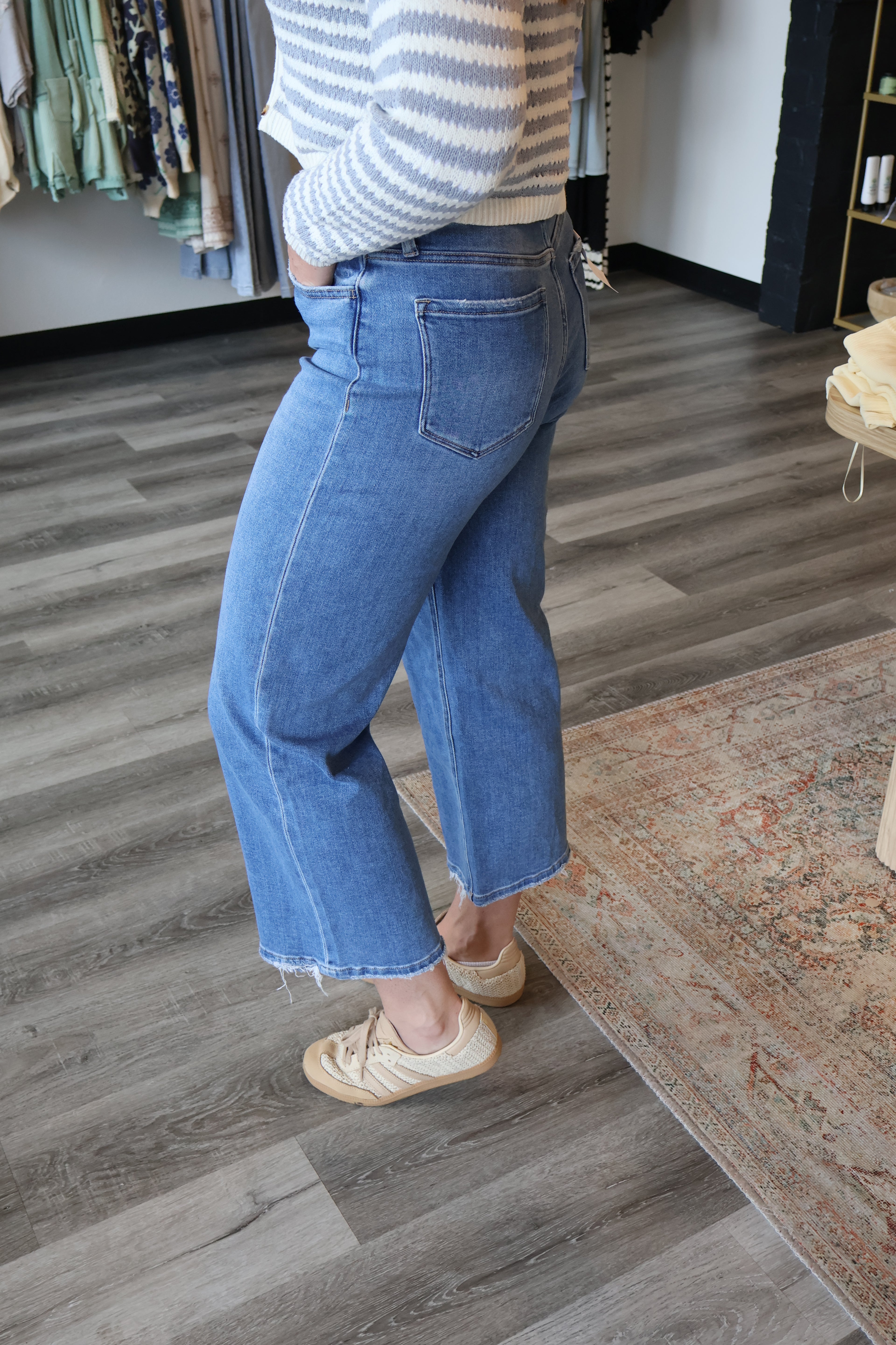 Day by Day Cropped Jeans