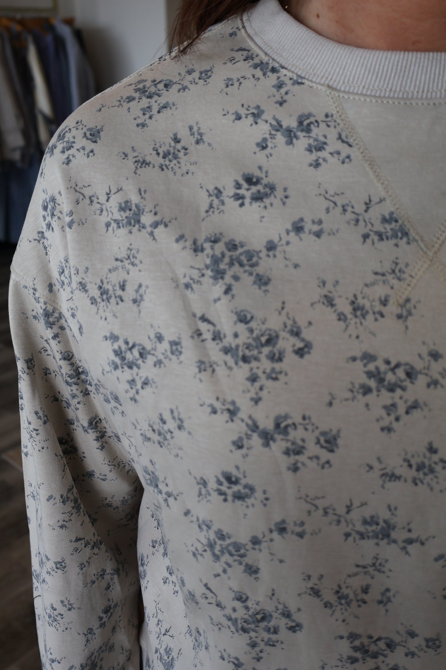 Courtney Vintage Floral Crewneck