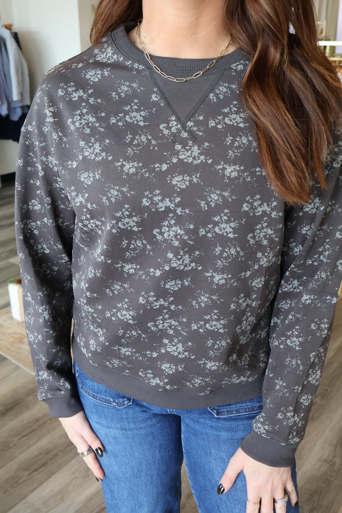 Courtney Vintage Floral Crewneck