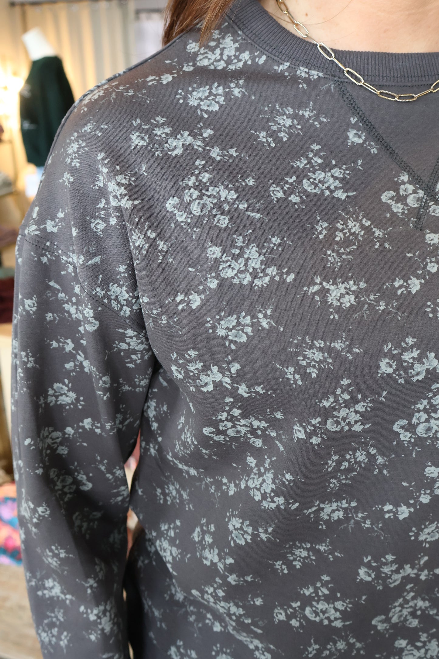 Courtney Vintage Floral Crewneck