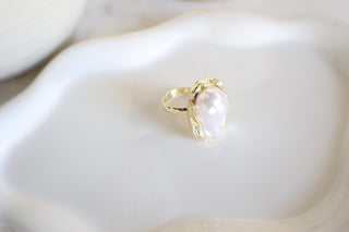 Pearl Glow Ring