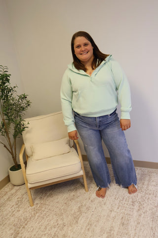 Elara Quarter Zip