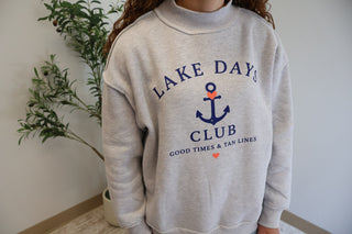 Lake Days Club Mockneck