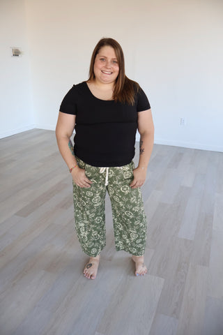 Sadie Floral Cropped Pant