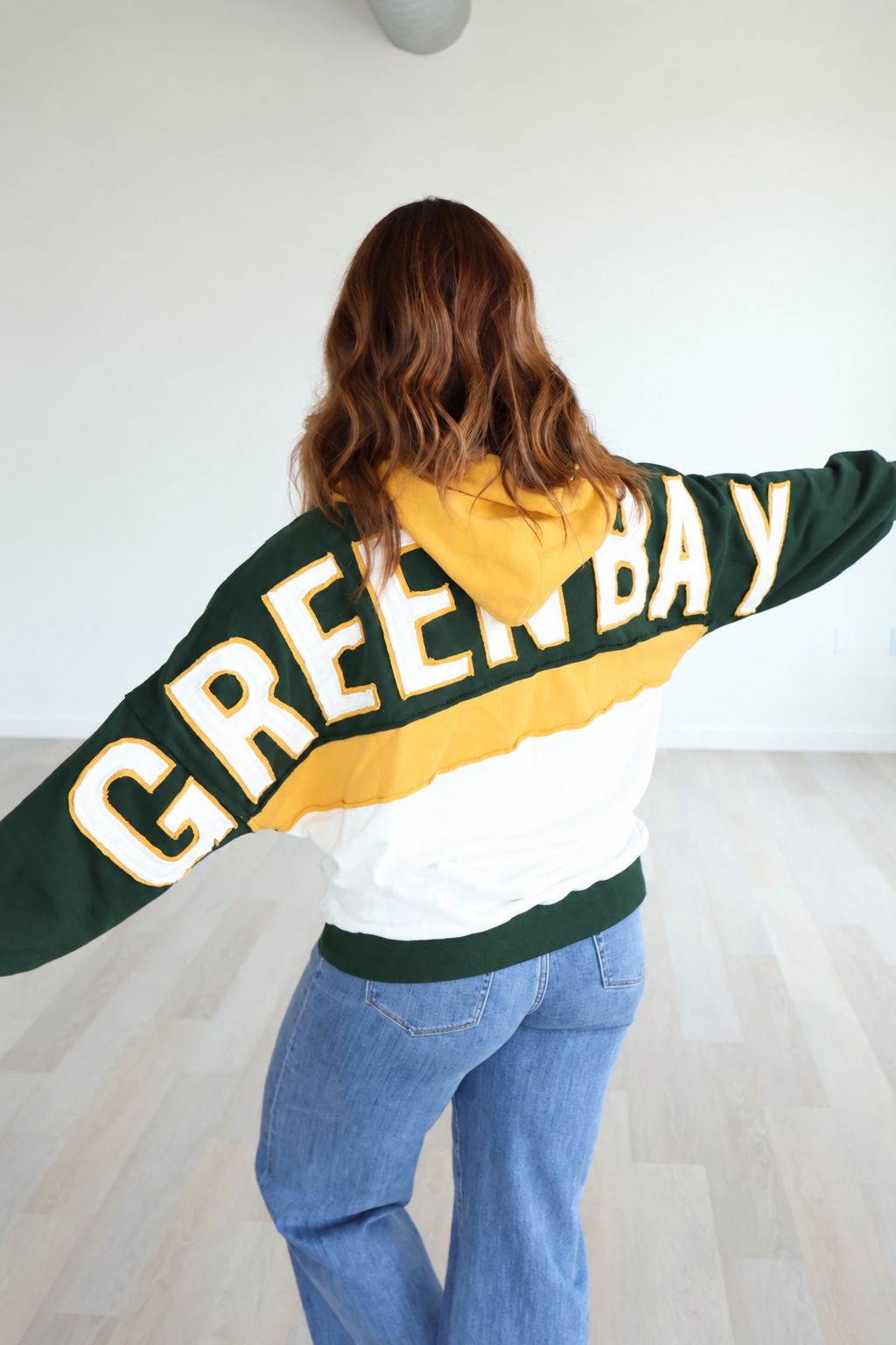 HOMETOWN HOODIE