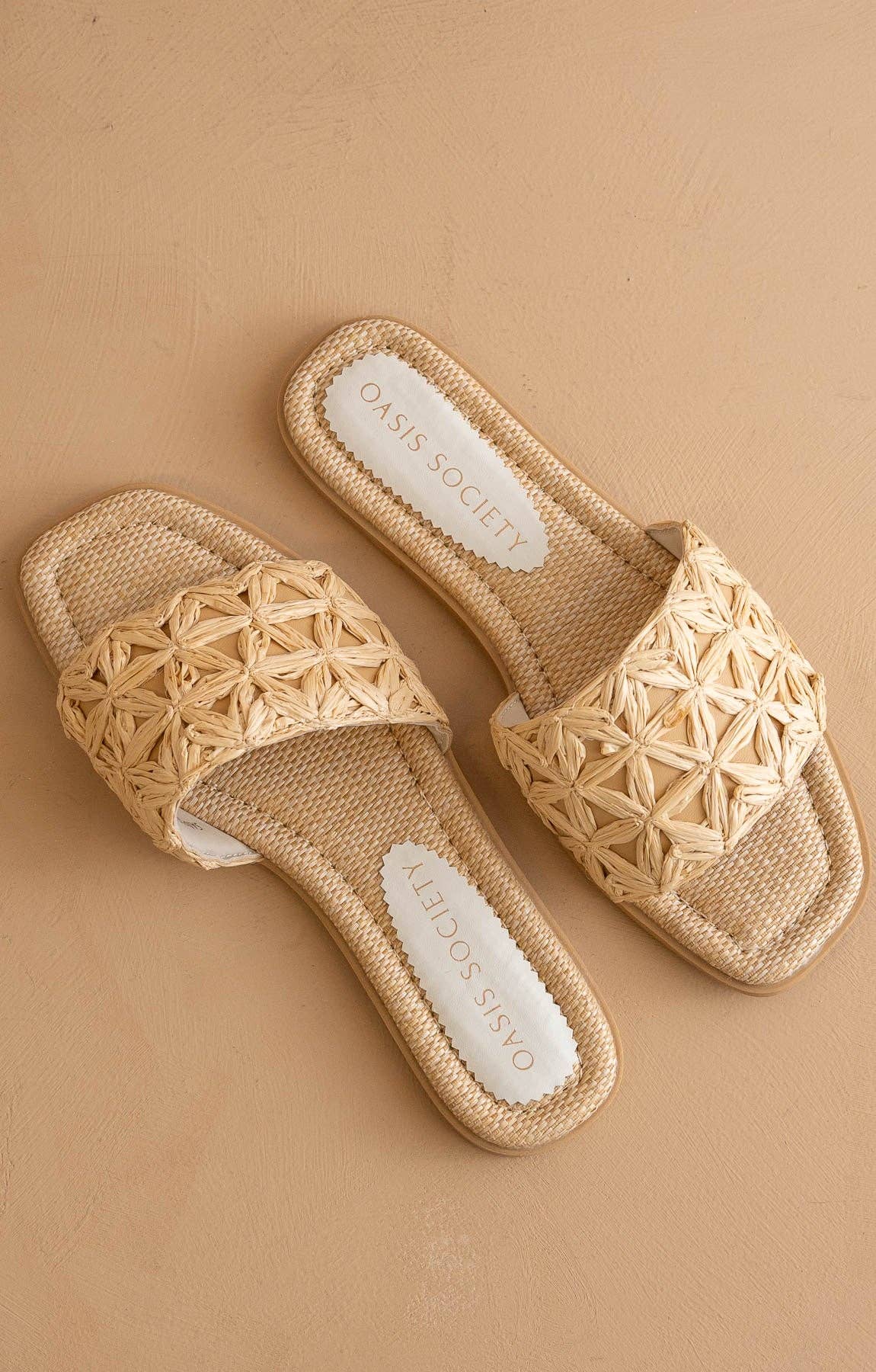 The Natasha | Natural Raffia Slide with Woven Basket Feature
